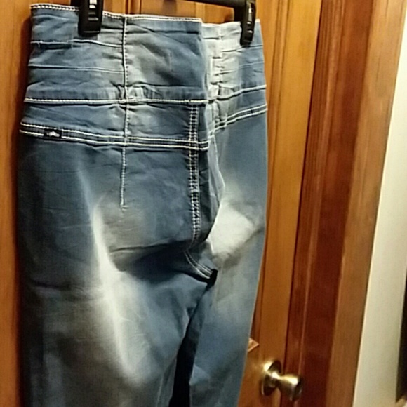 Jeans - Picture 3 of 4